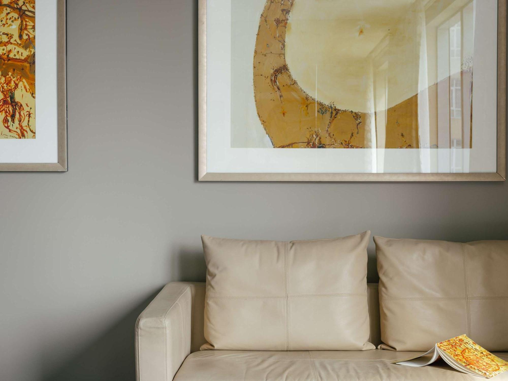 The Olsen Melbourne Art Series Exterior photo A room with a sofa