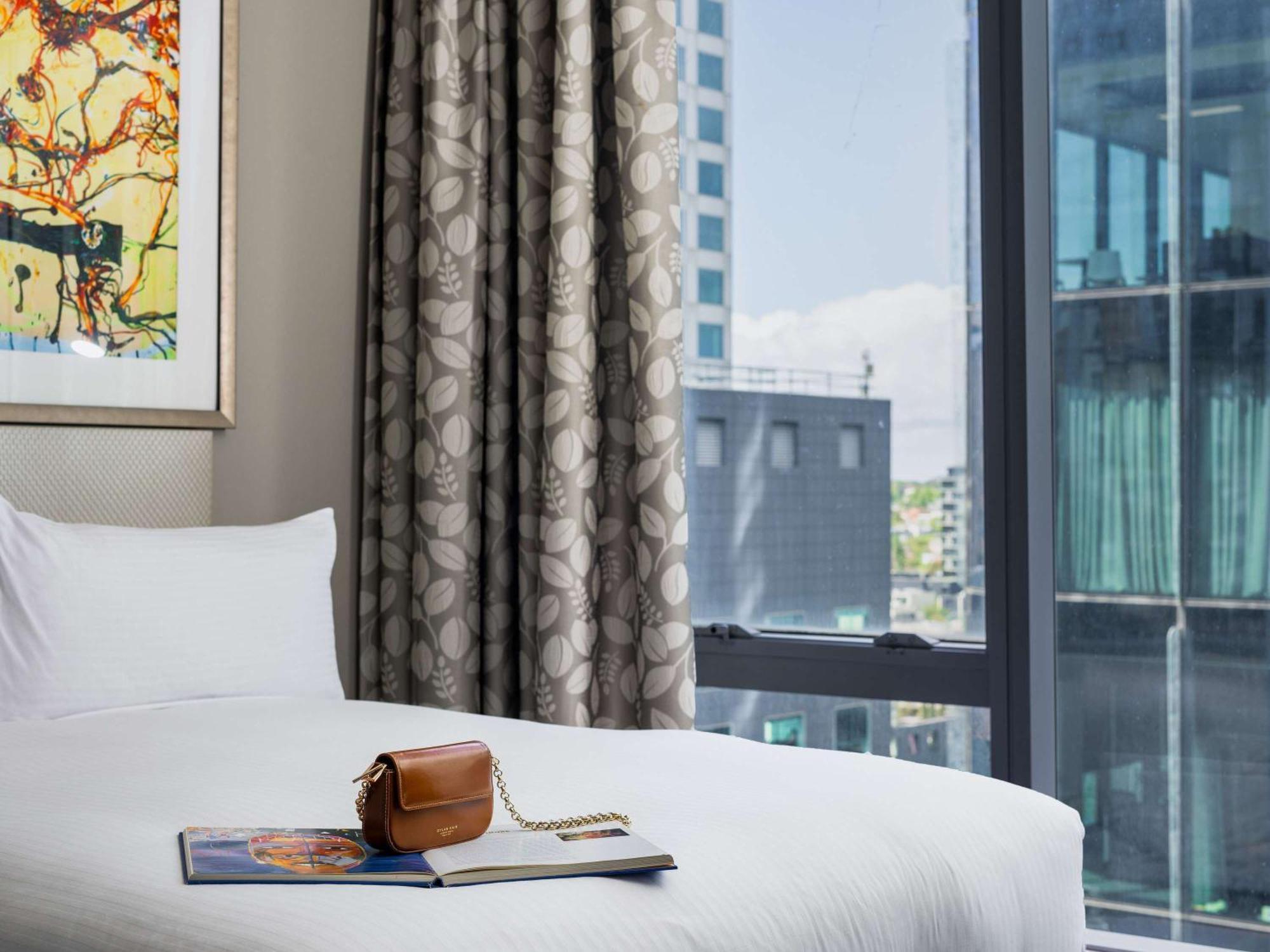 The Olsen Melbourne Art Series Exterior photo A bedroom at the hotel